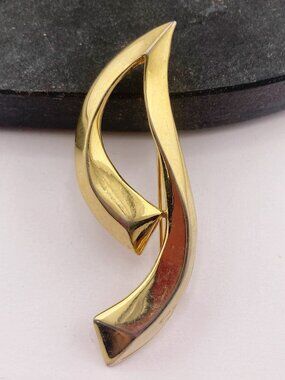 M. JENT Vintage gold tone metal letter J brooch cursive costume jewelry jay pin